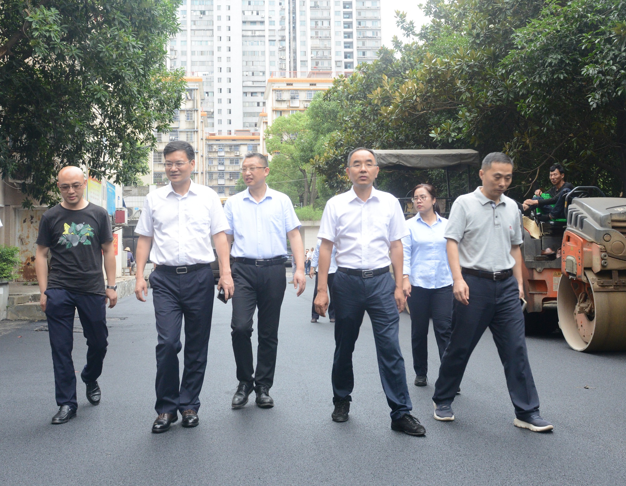 20200624127679.jpg 楊宏偉檢查大院瀝青路面改造工作DSC_6474_副本.jpg