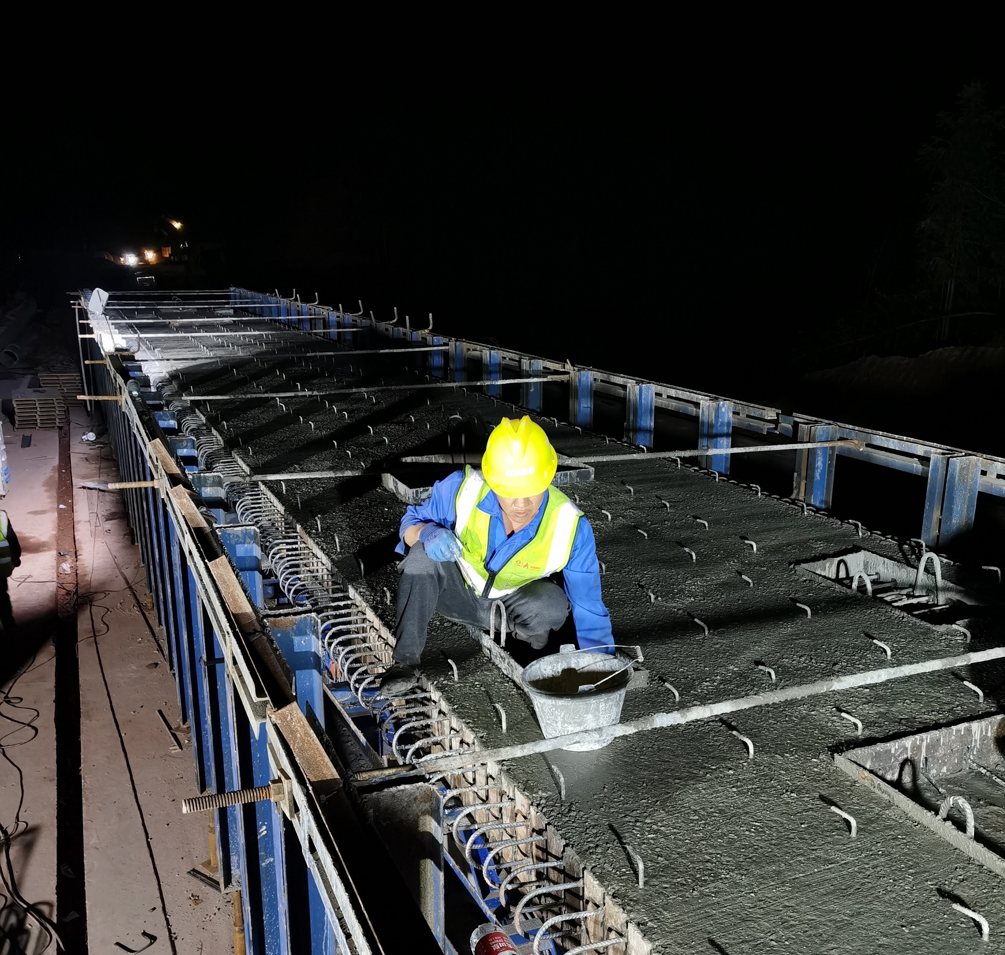 20210406975917.jpg 3靖黎一標(biāo)首片箱梁_副本.jpg